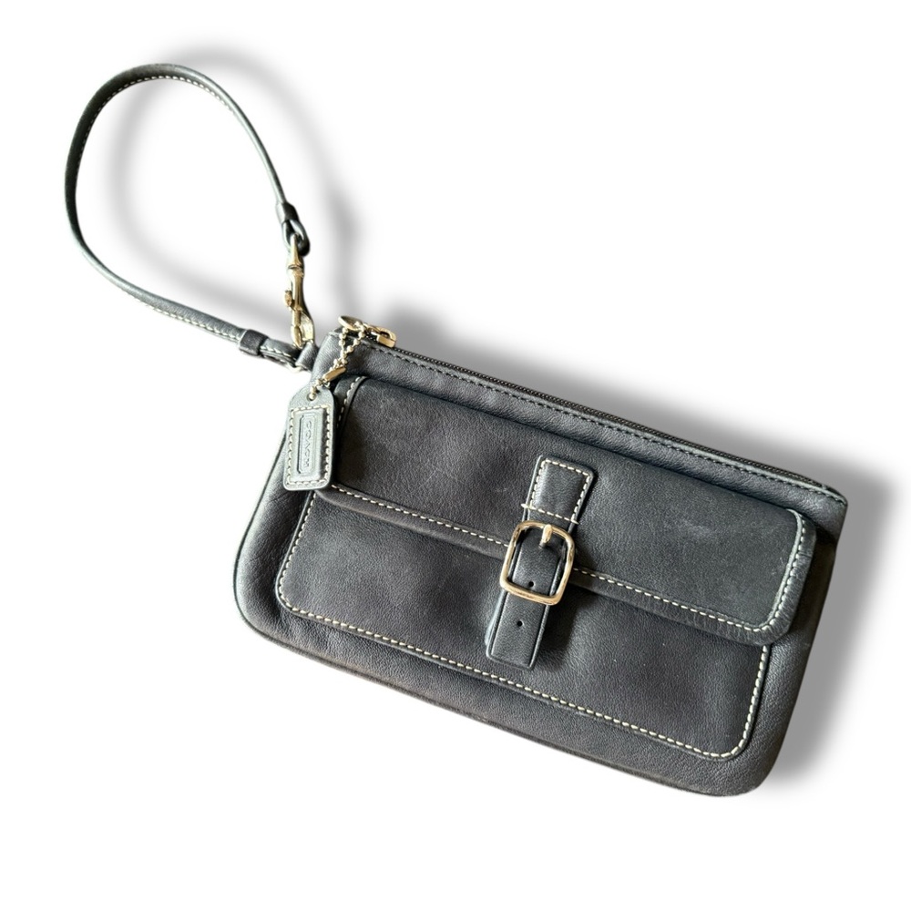▶️ Coach ◀️ Soho Black Leather Wristlet  with Silver Buckle Accent